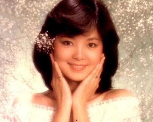 邓丽君资料介绍,永恒的甜蜜歌后，跨越时空的音韵传奇